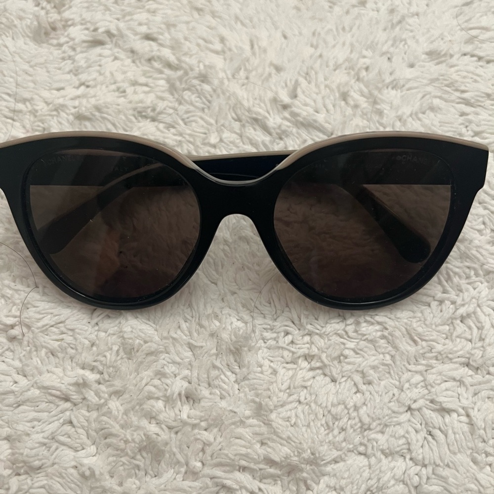 Chanel Sunglasses Black - 54